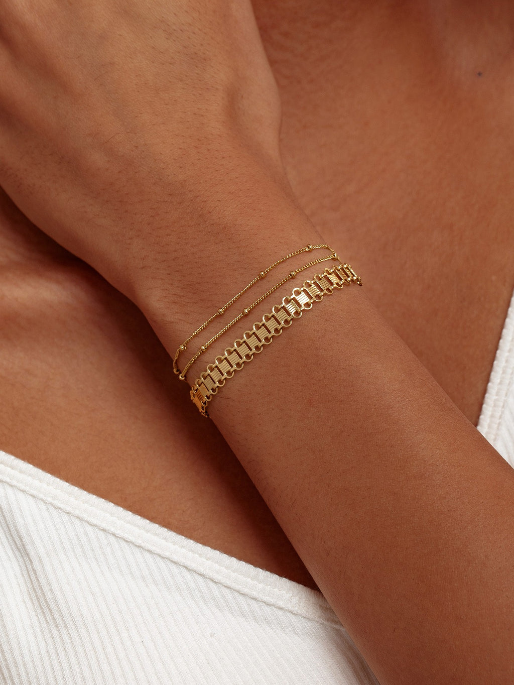 Gold Tone Layered Paperclip Necklace And Bracelet Set