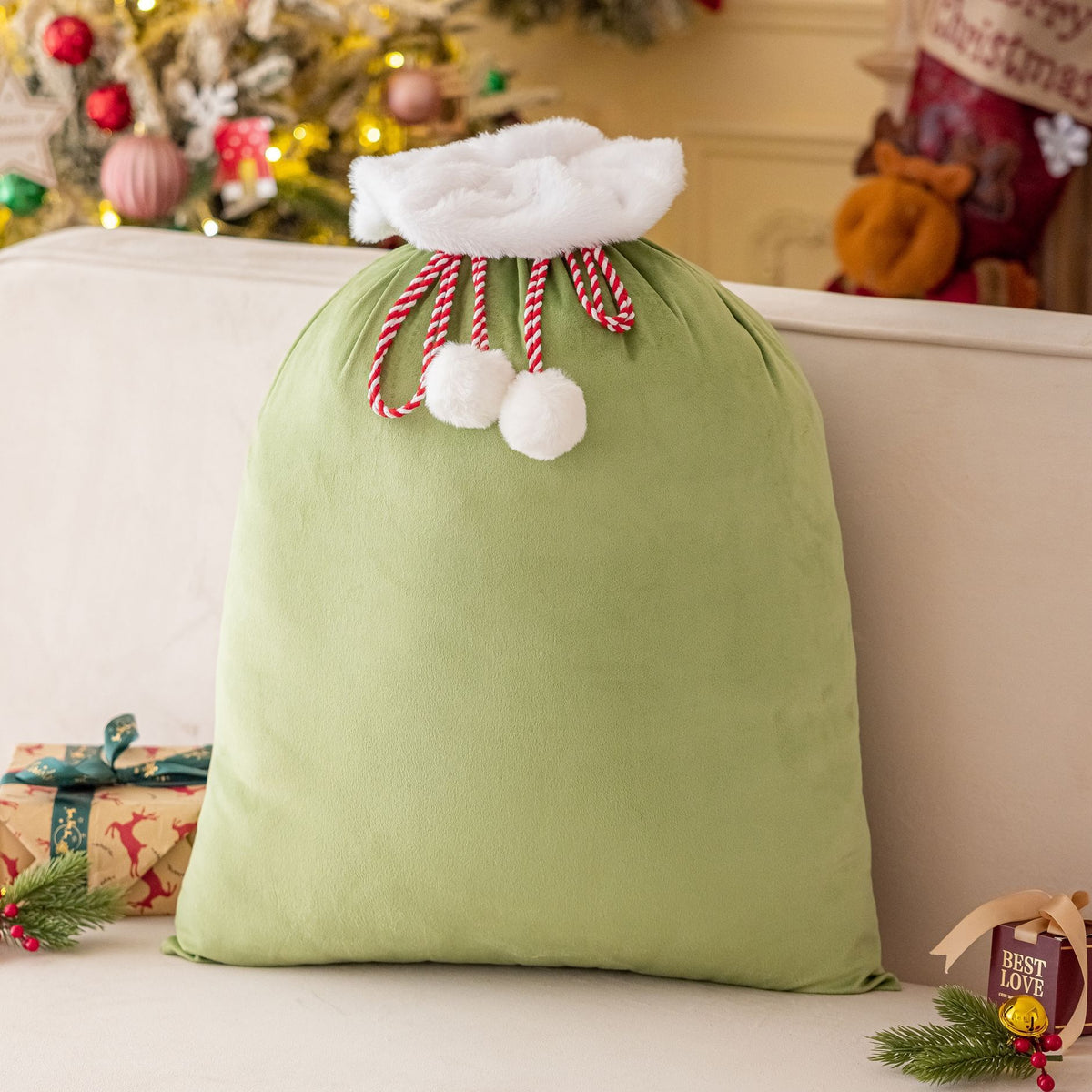 Plush Cuff Velvet Drawstring Bag for Holiday Gifts - Green
