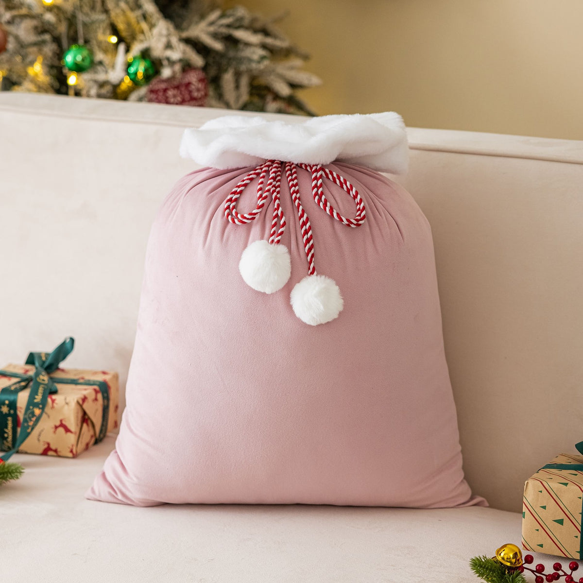 Plush Cuff Velvet Drawstring Bag for Holiday Gifts - Pink