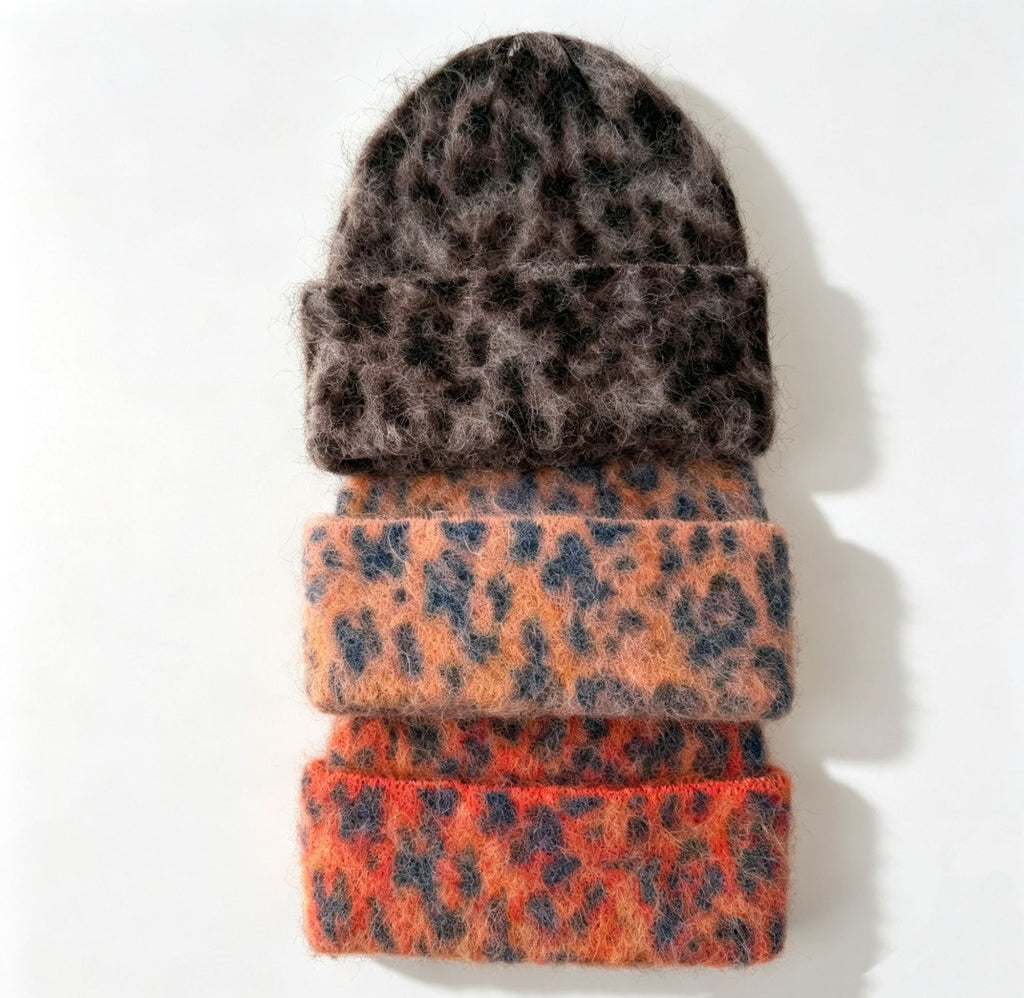 Fuzzy Leopard Knit Beanie With Folded Cuff - Red - 2