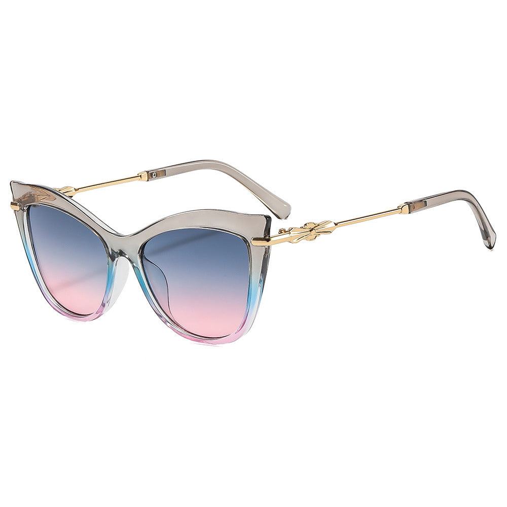 Winged Cat Eye Sunglasses With Metal Temples - Grey