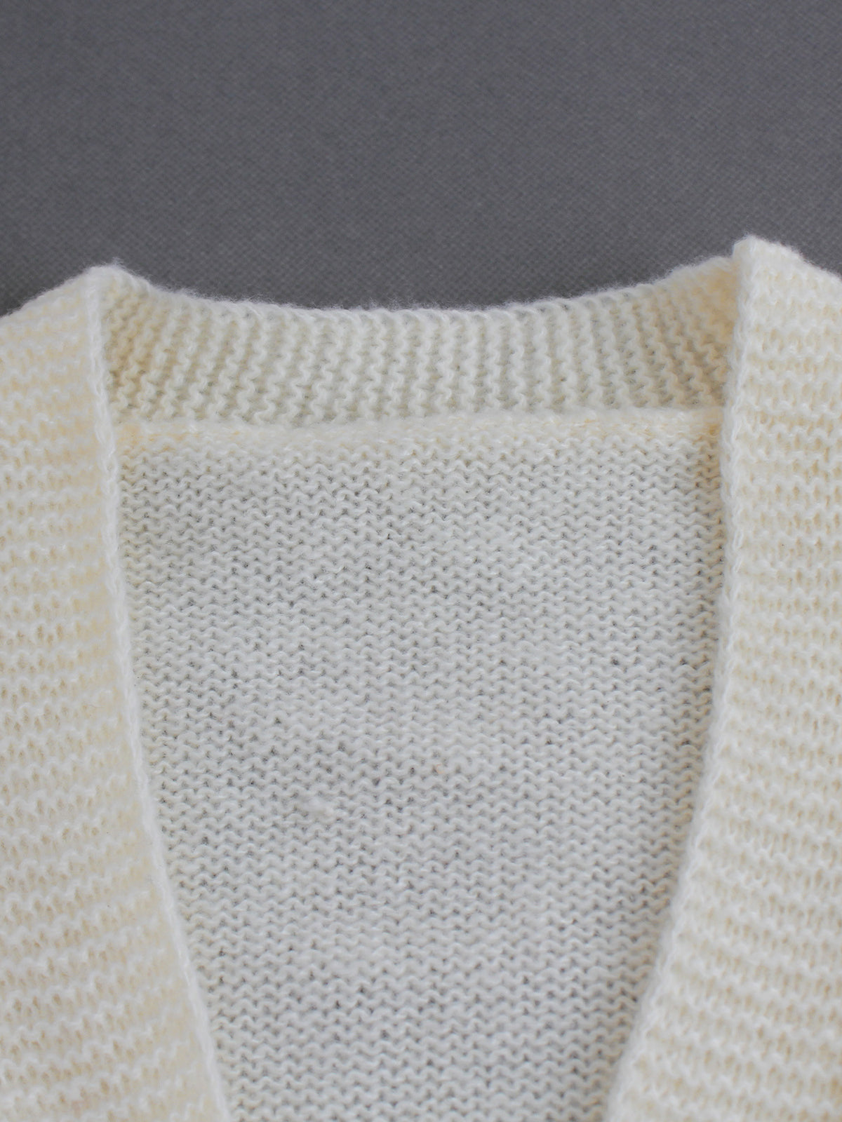 Fuzzy Heart Patch Knit Open Front Cropped Cardigan - White - 6