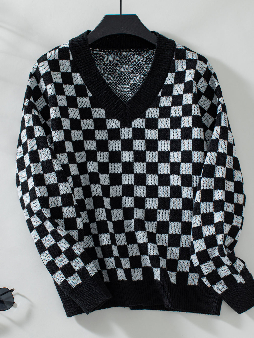 Checkerboard V Neck Loose Knit Sweater - Black
