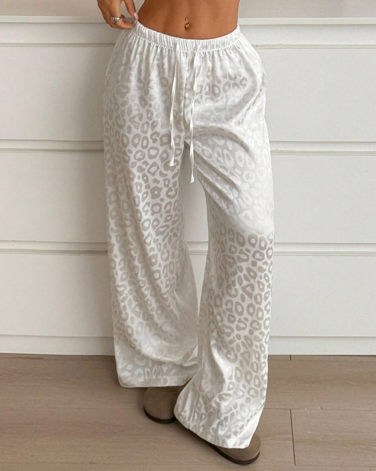 Leopard Jacquard High Waist Wide Leg Pants - White - 1