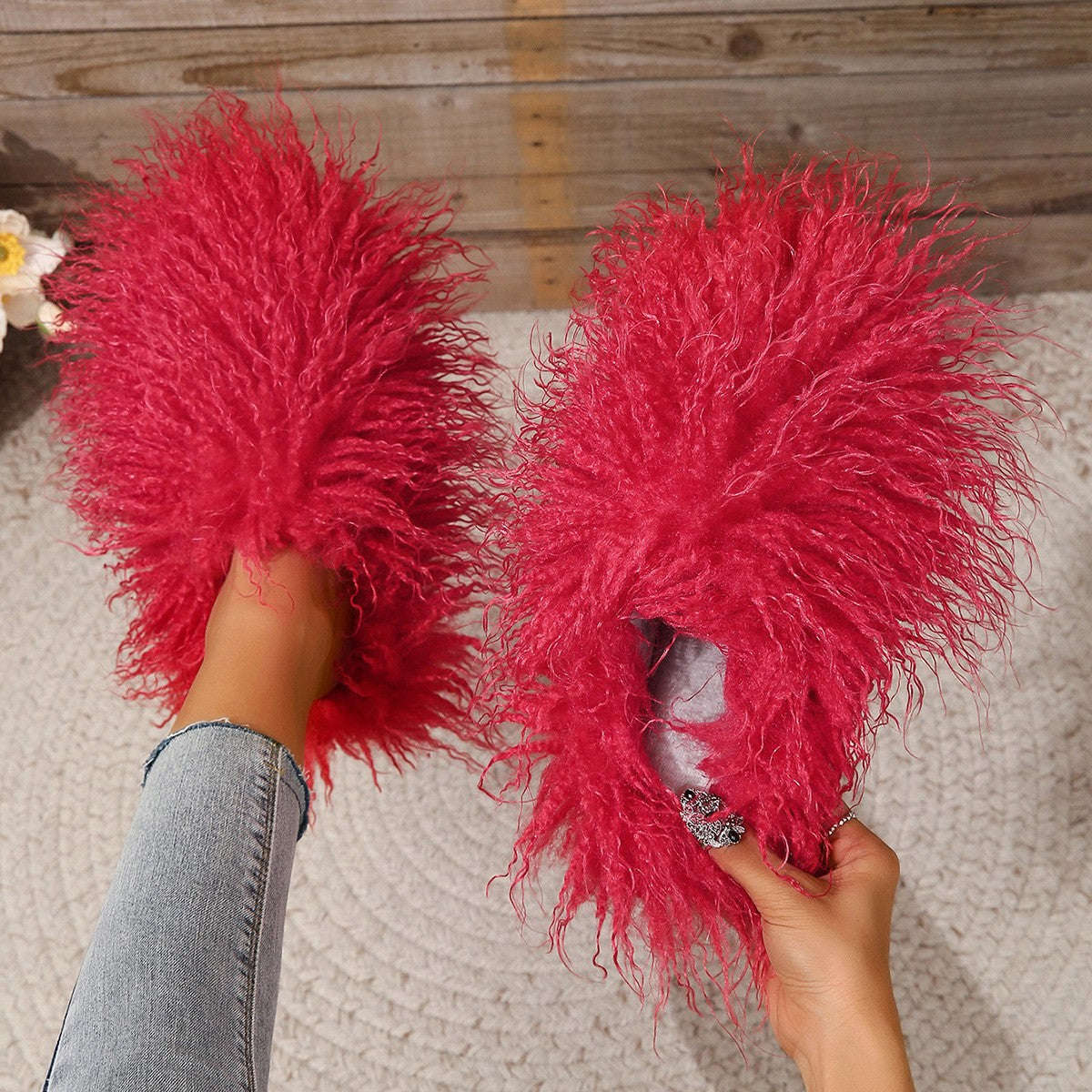 Curly Faux Fur Closed Toe Slippers - Red