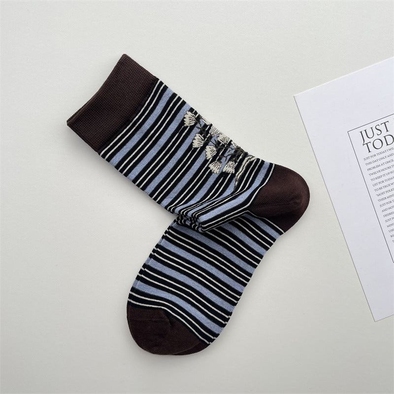 Lily of the Valley Knit Socks with Fine Stripes - Coffee