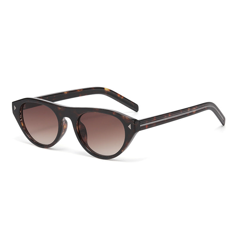 Flat Brow Round Sunglasses Triangle Studs - Color_05