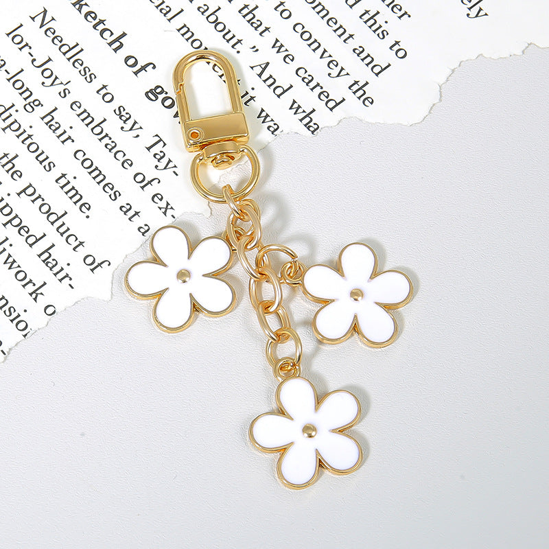 Enamel Daisy Cluster Keychain Charm - White