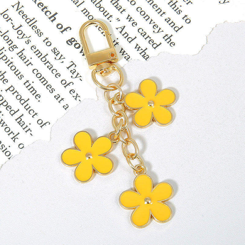 Enamel Daisy Cluster Keychain Charm - Yellow