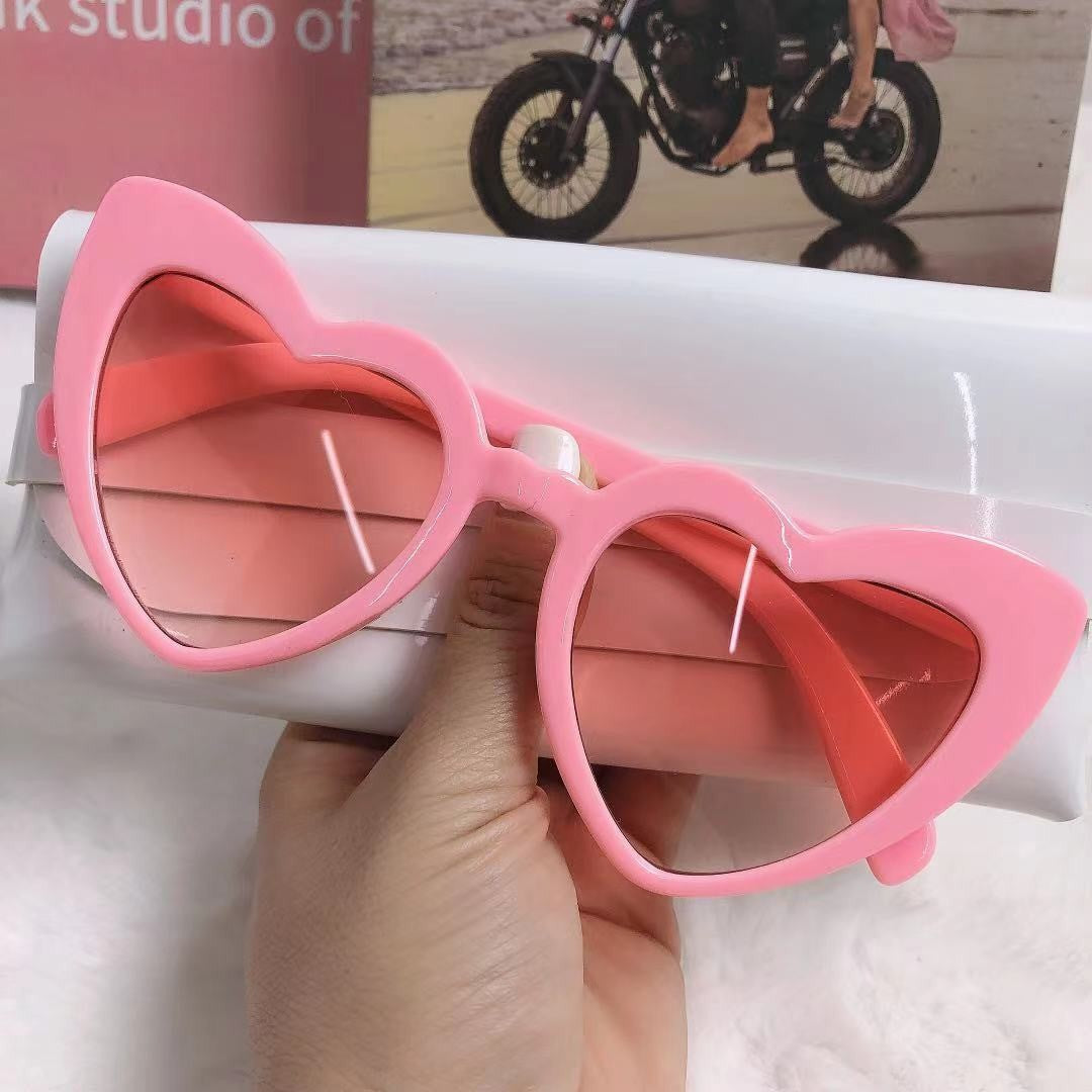 Oversized Heart Cat Eye Sunglasses - Color_4