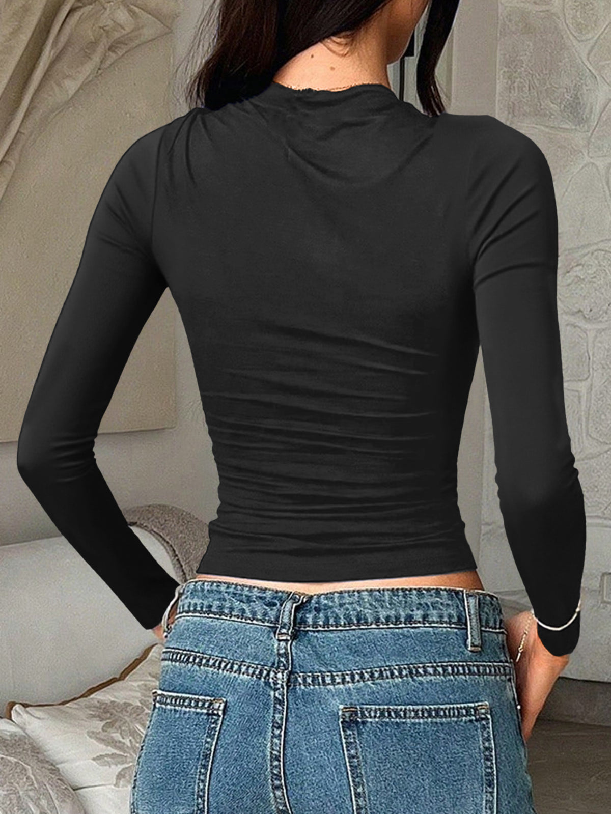 Fitted Long Sleeve Crewneck Basic Tee - Black - 2