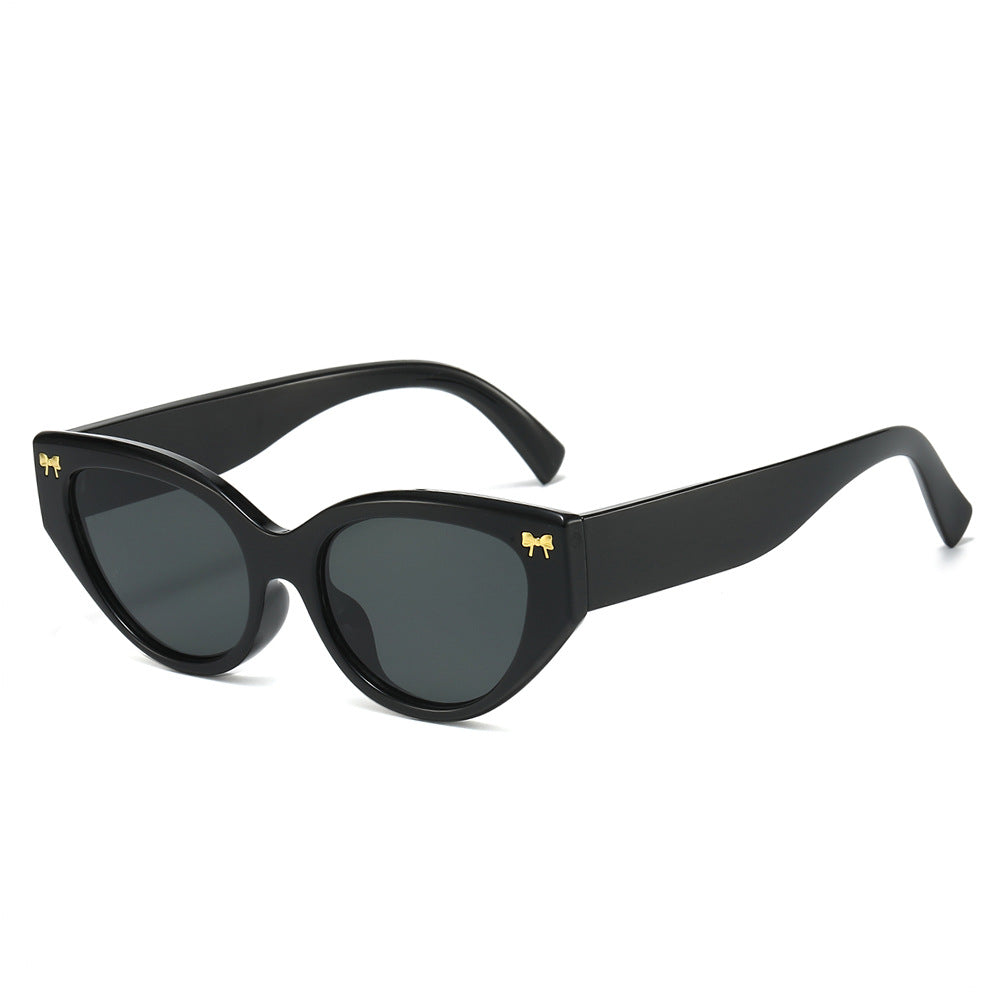 Cat Eye Sunglasses With Bow Detail - Black