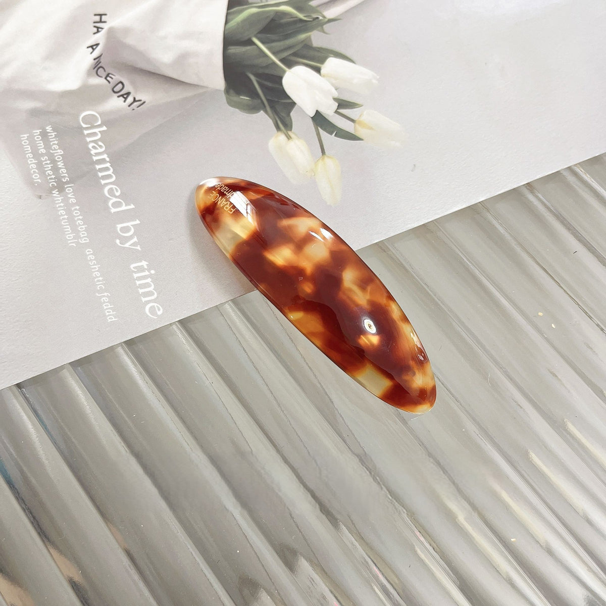 Marbled Acetate Oval Snap Hairpin - Caramel