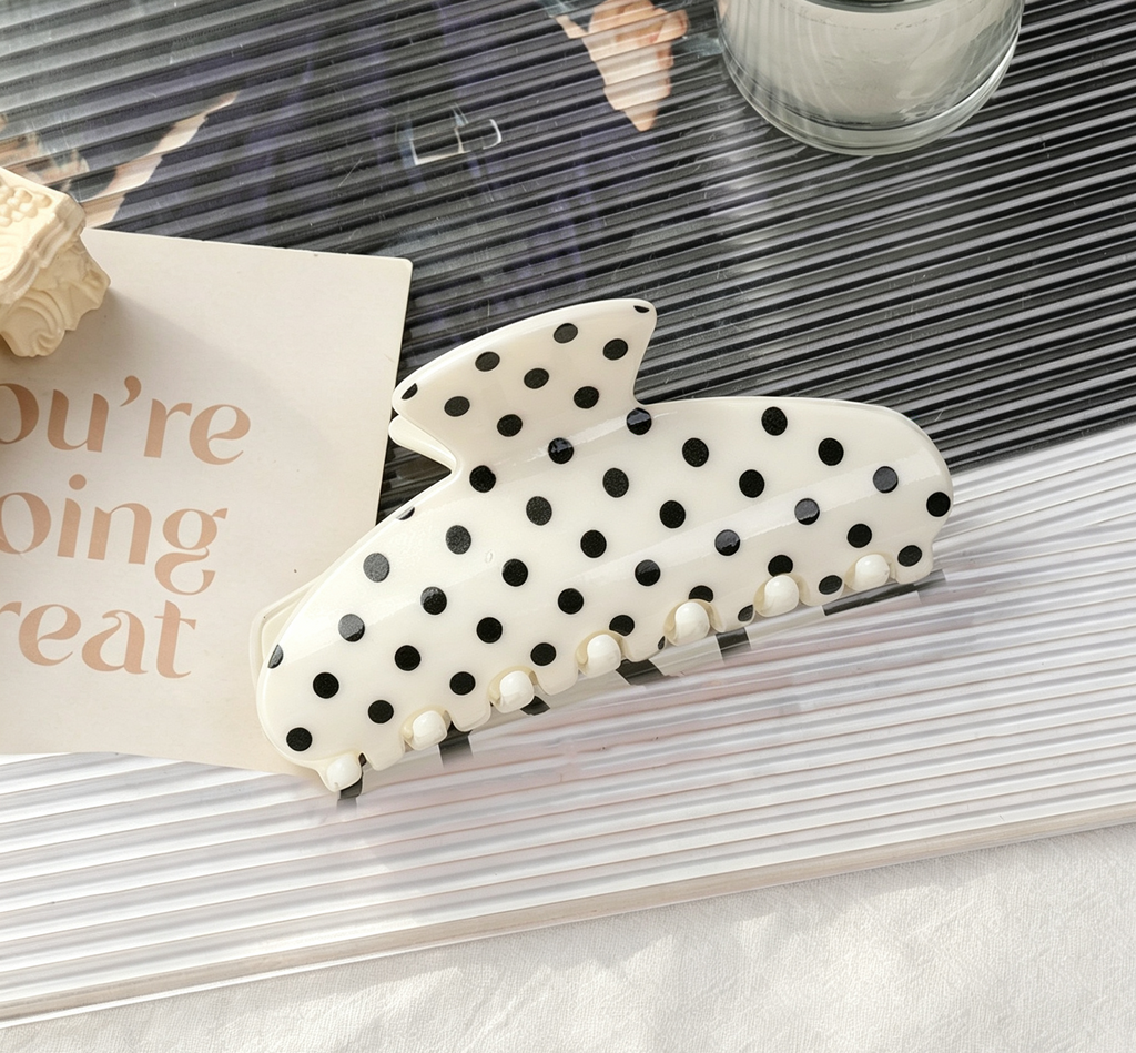 Retro Dot Hair Claw Clip in Three Shapes - Oval_01