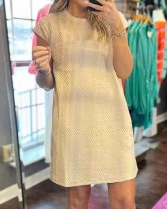 Textured Cap Sleeve Shift Dress With Pockets - Apricot