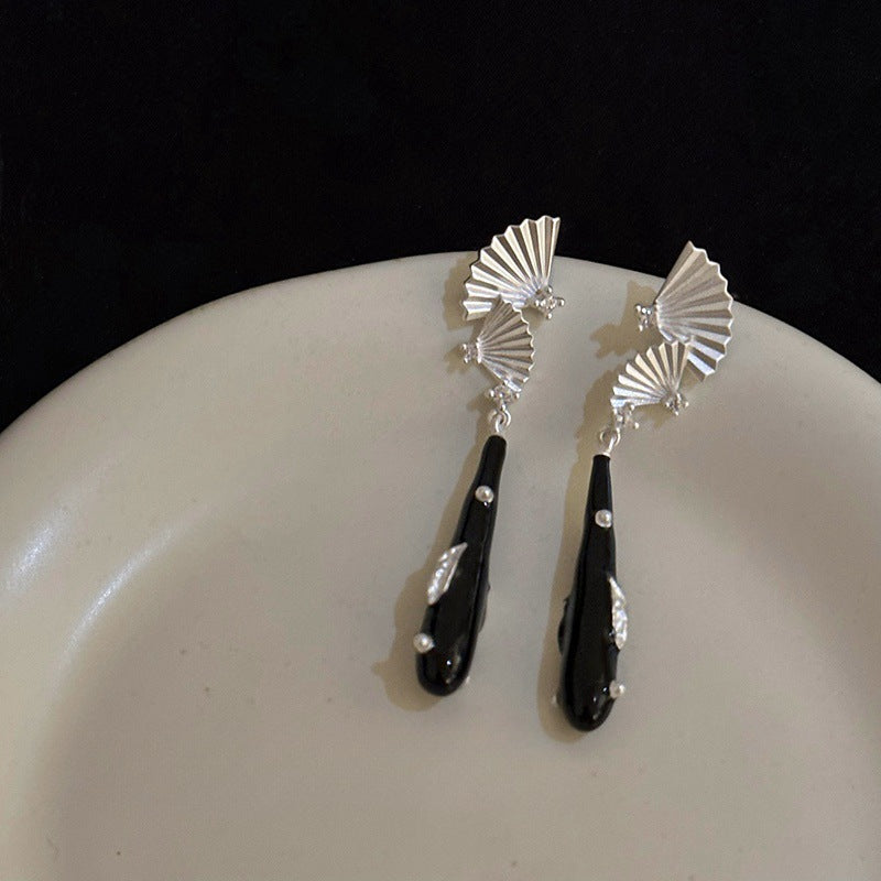 Pleated Fan Long Teardrop Drop Earrings - Black