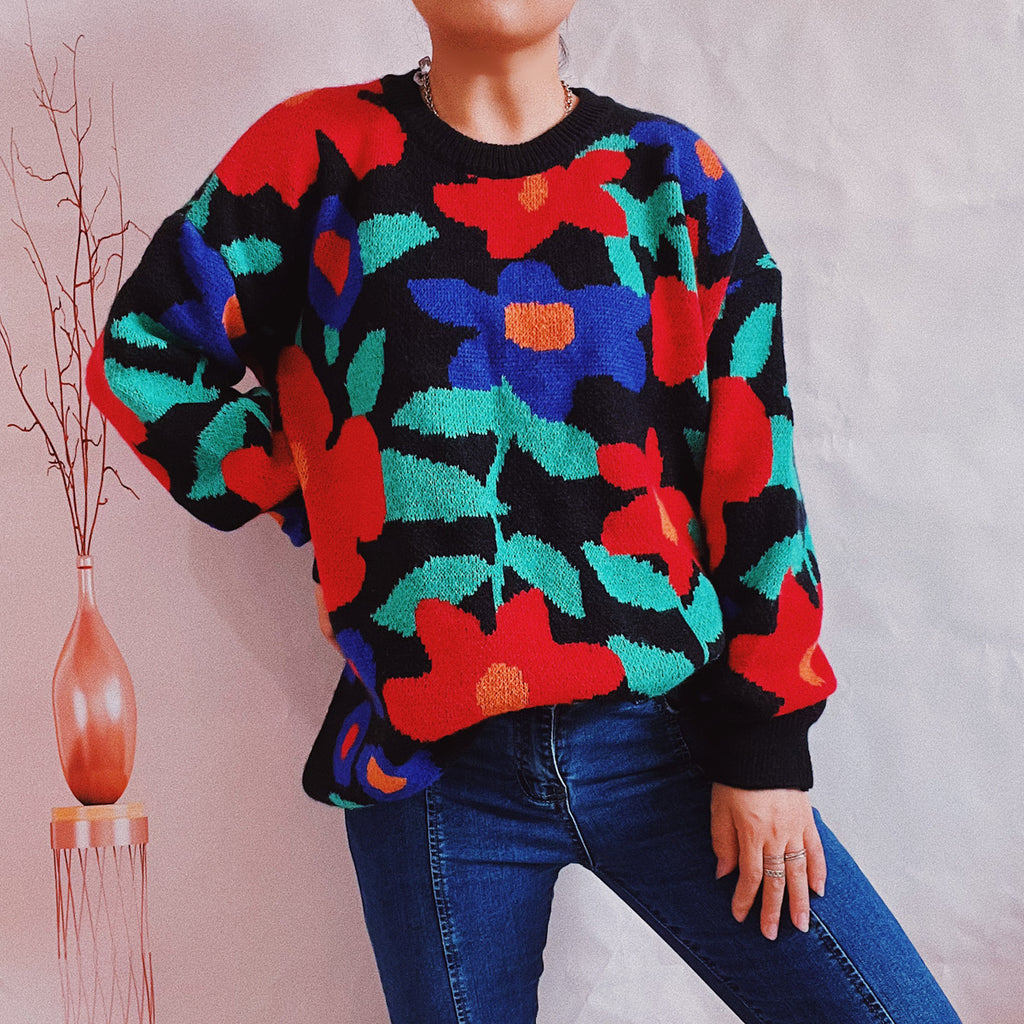 Bold Floral Jacquard Crewneck Sweater - Black - 4