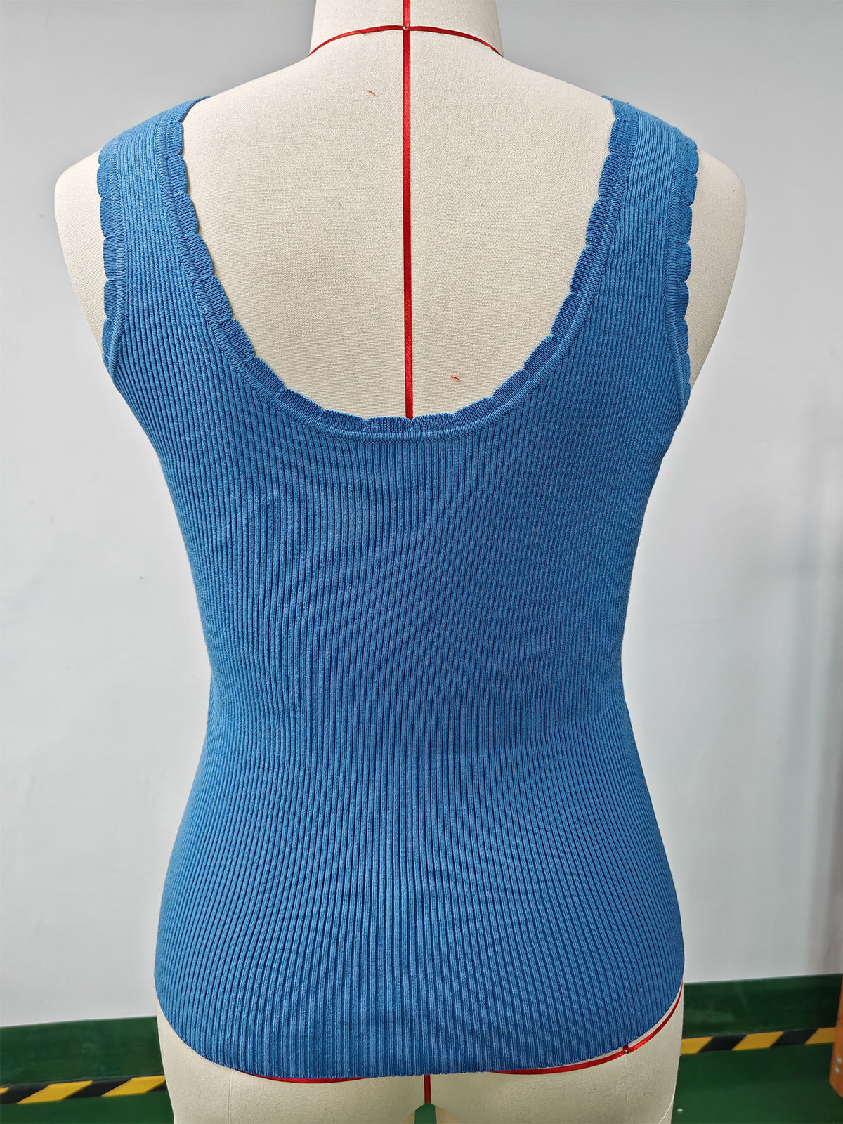 Scalloped Edge Ribbed Knit Tank Camisole - view 1