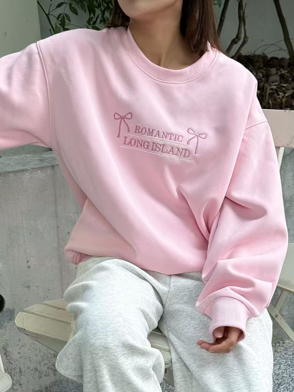 Bow Graphic Drop Shoulder Sweatshirt