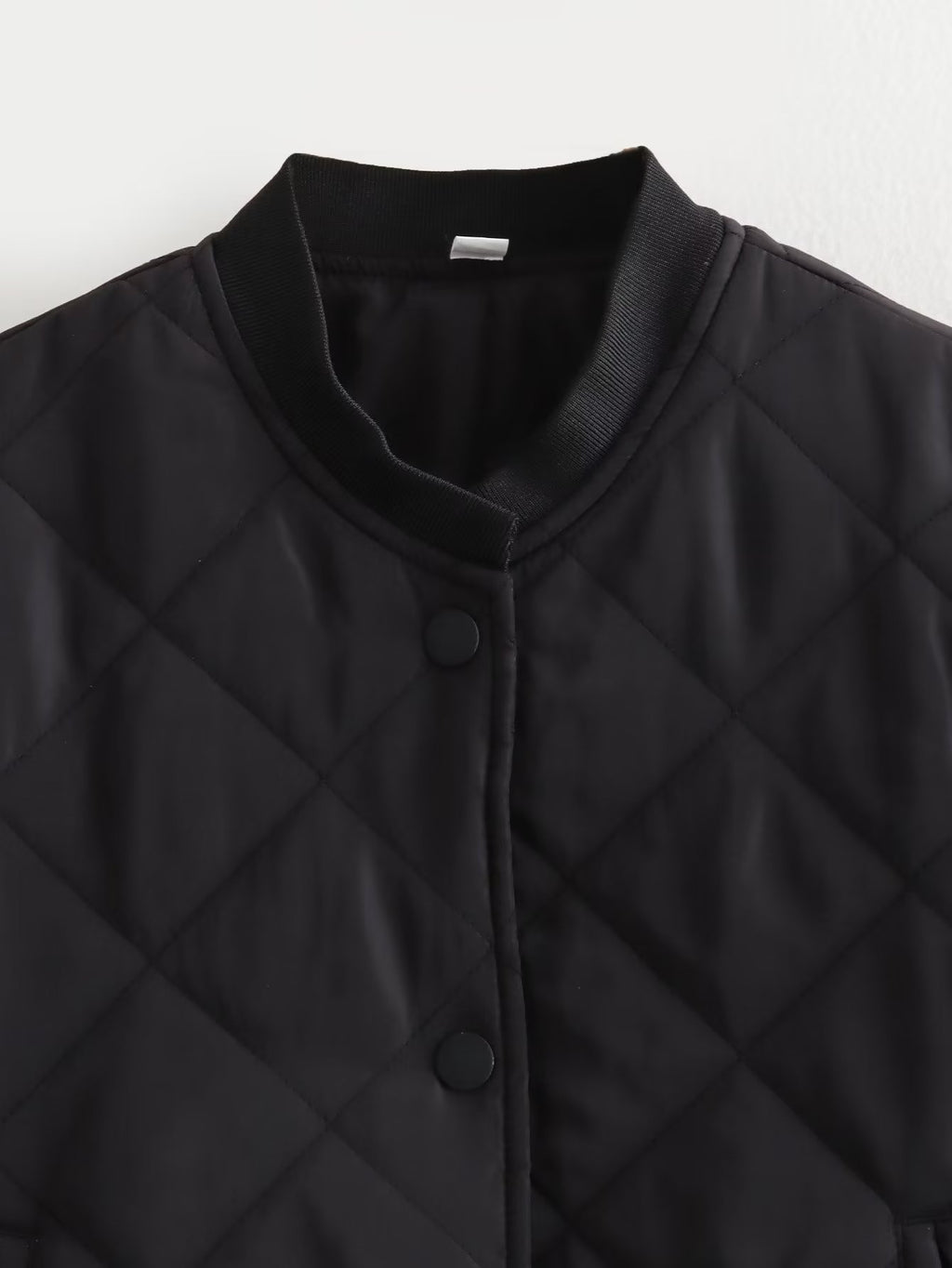 Diamond Quilted Snap Front Cropped Bomber Jacket - Black - 10