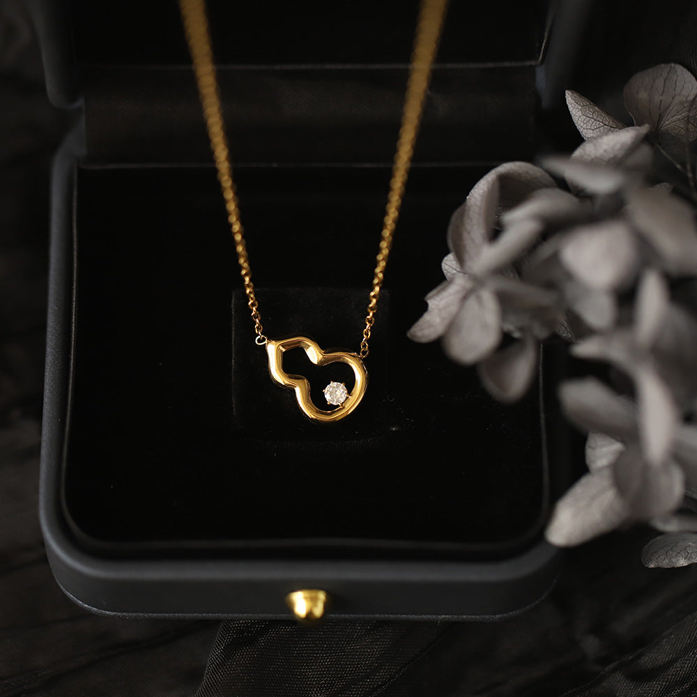Petite Calabash Charm Chain Necklace - Gold - 2