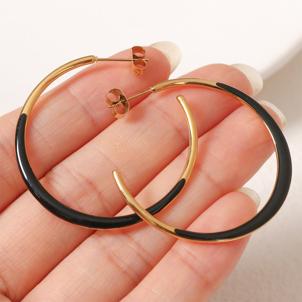 Enamel Dipped Open Hoop Earrings - Black - 3