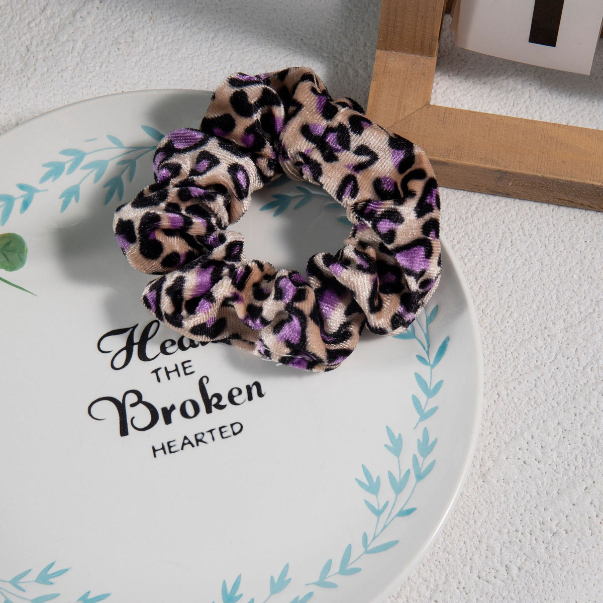 Soft Flannel Leopard Print Scrunchie - NO09
