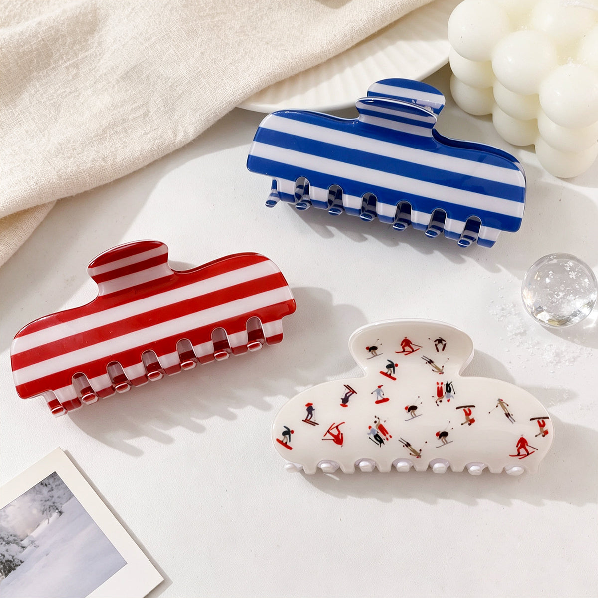 Large Hair Claw Clip in Stripe and Skier Prints - Coffee - 4