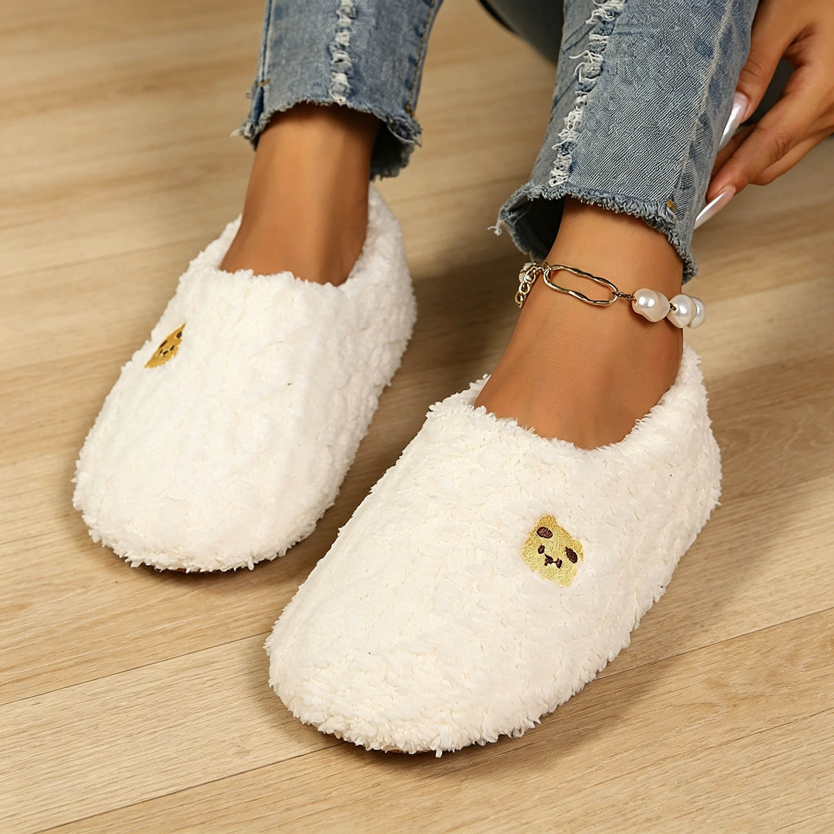 Cable Knit Sherpa Lined House Slippers - White