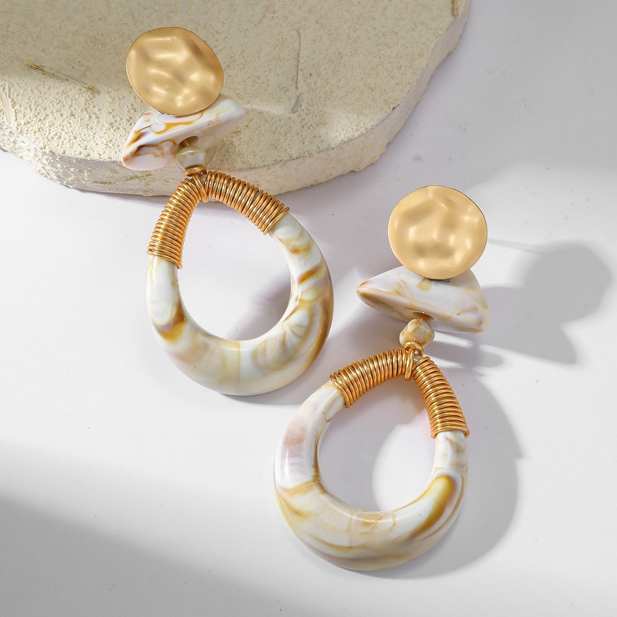 Hammered Disc Resin Teardrop Hoop Statement Earrings - White