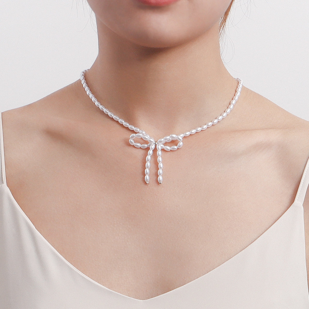 Pearl Bow Choker Necklace