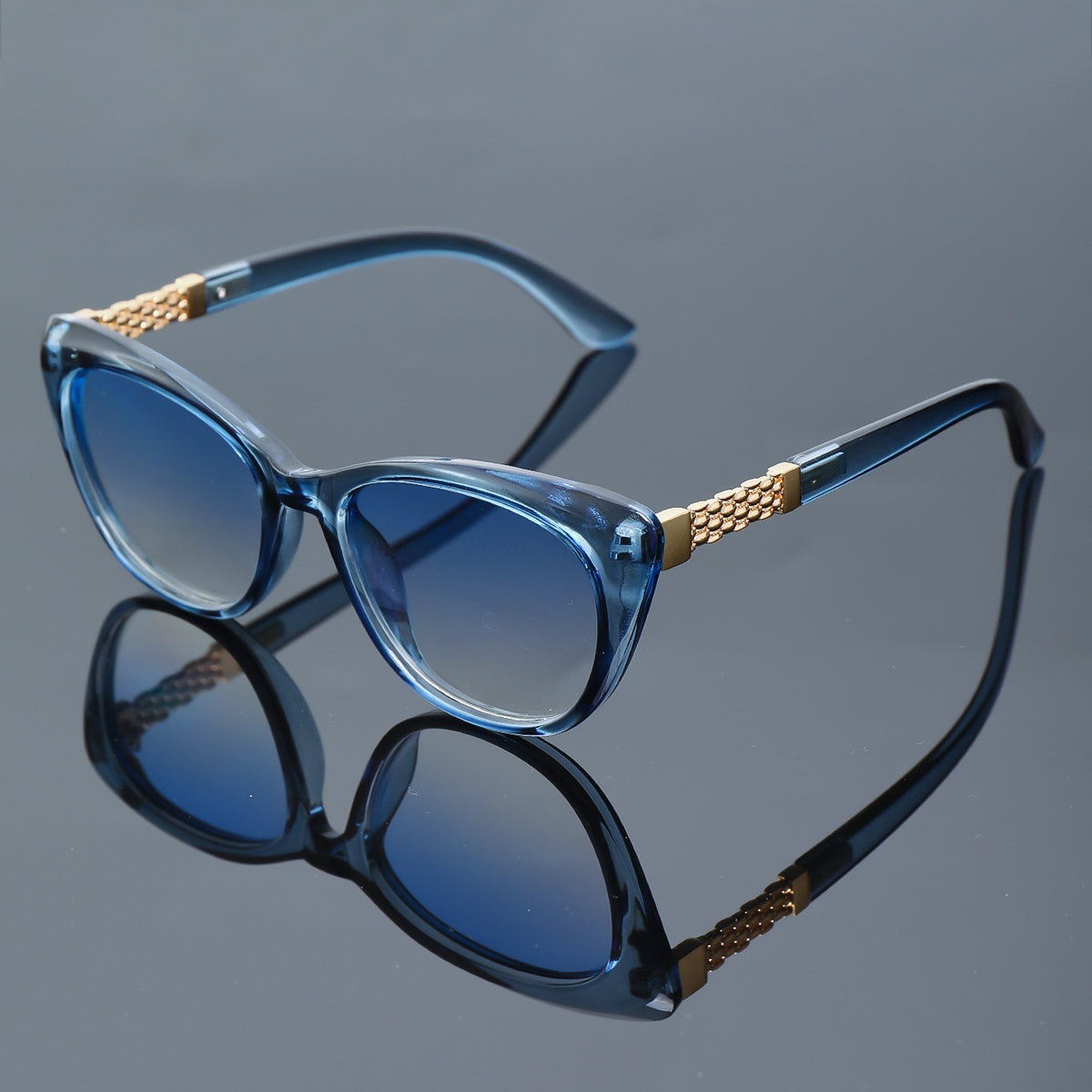 Retro Gradient Lens Cat Eye Sunglasses - Blue