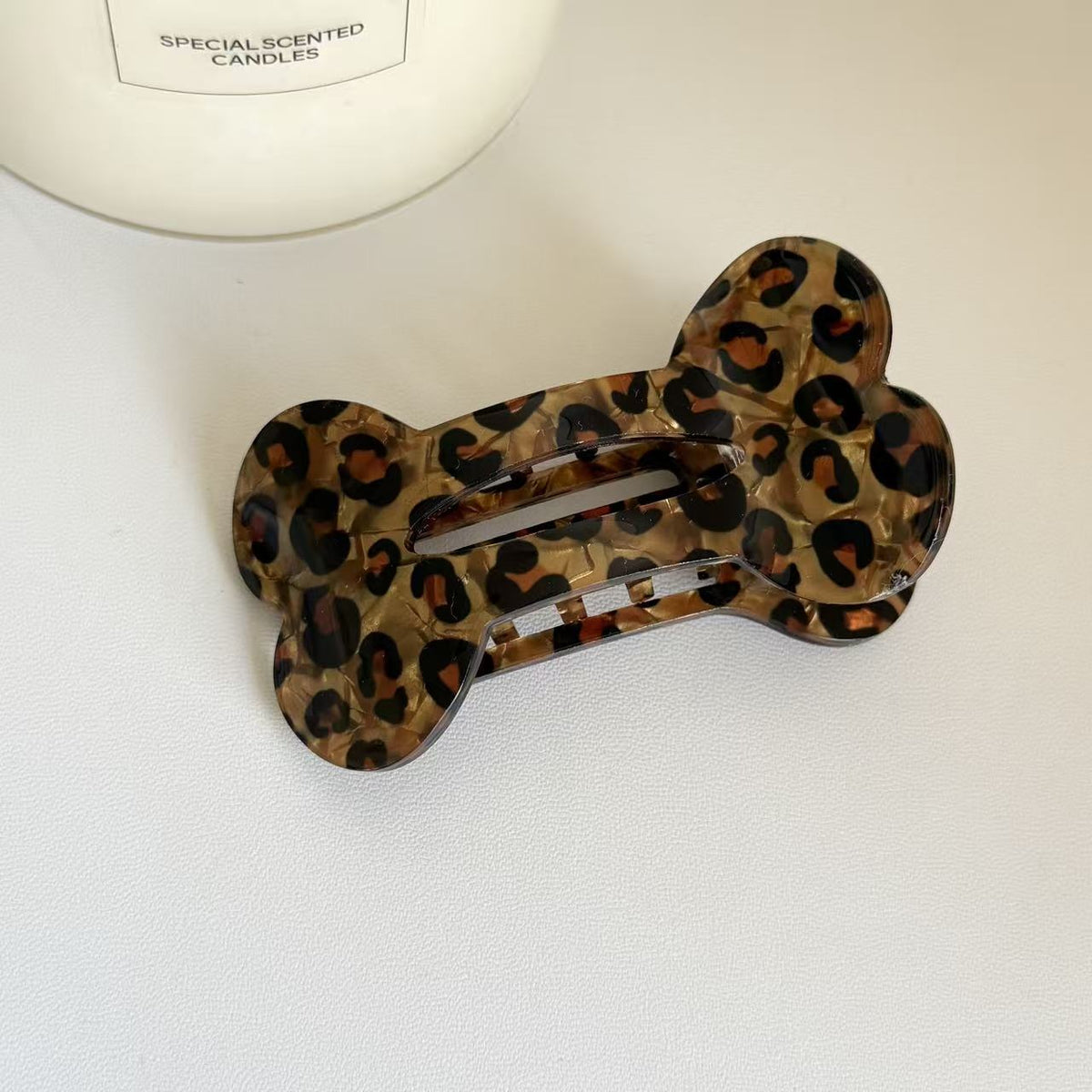 Bone Shaped Hair Clip With Playful Prints - Color_08