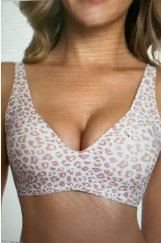 Seamless Smooth Wireless Deep V Molded Cup Bra - Blush Leopard