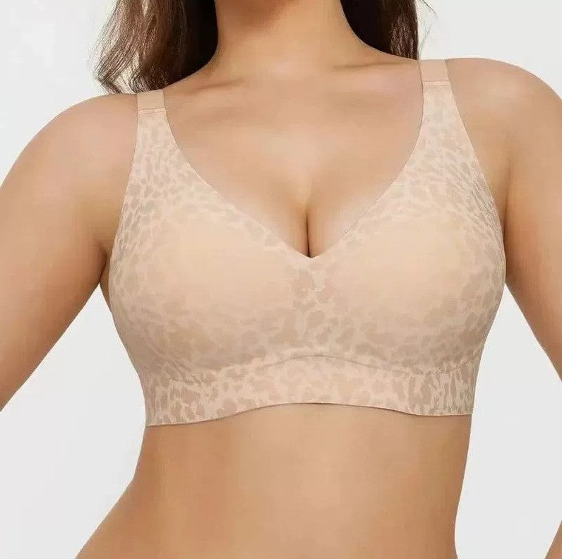 Seamless Smooth Wireless Deep V Molded Cup Bra - Nude Leopard