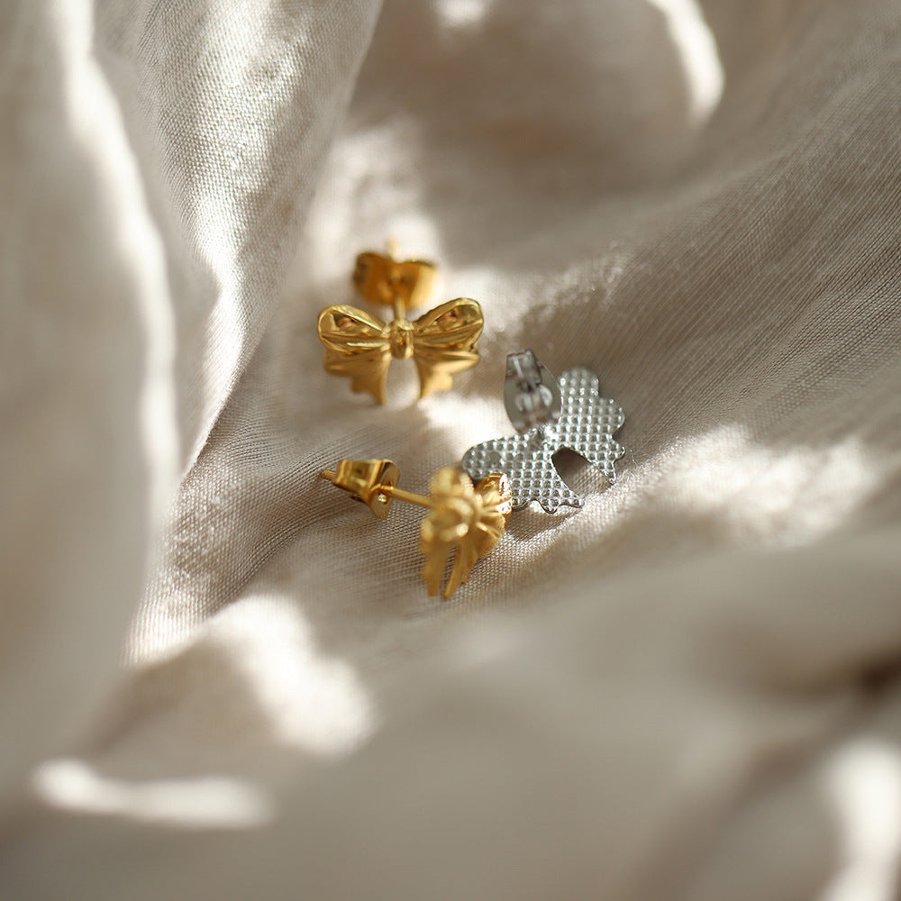 Petite Sculpted Bow Stud Earrings - Gold - 3