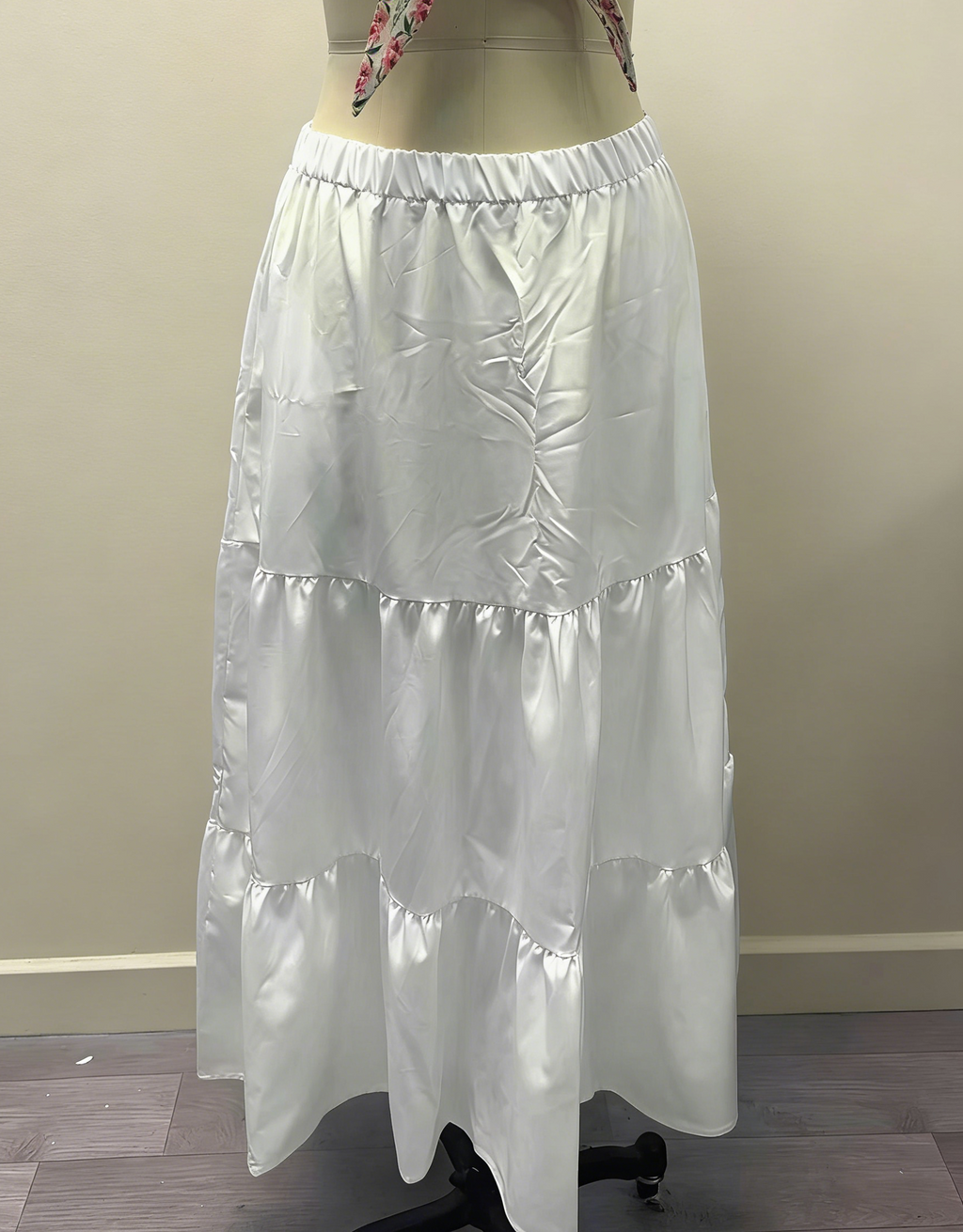 Tiered Maxi Skirt With Side Pockets - White
