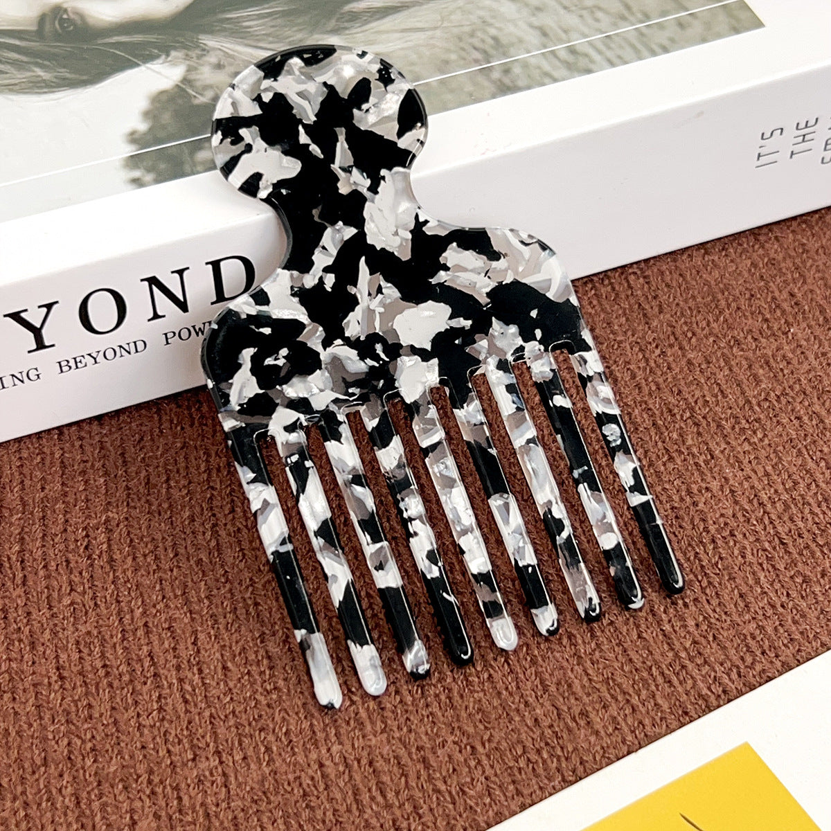 Swirl Acetate Lifting Pick Comb - NO-9