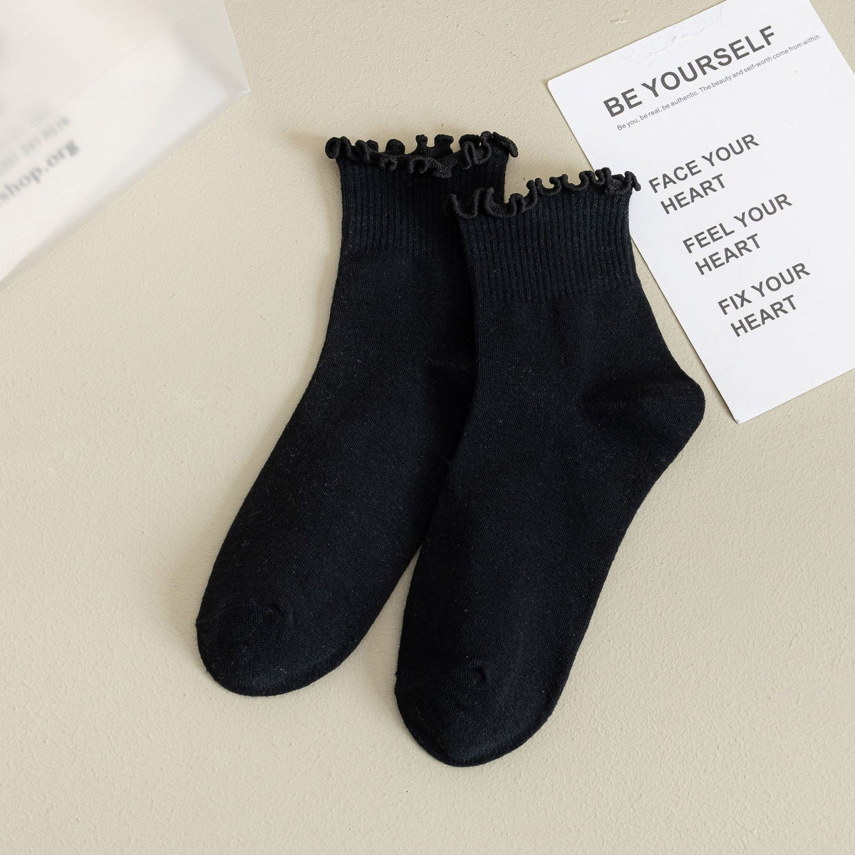 Ribbed Ruffle Cuff Ankle Socks - Black
