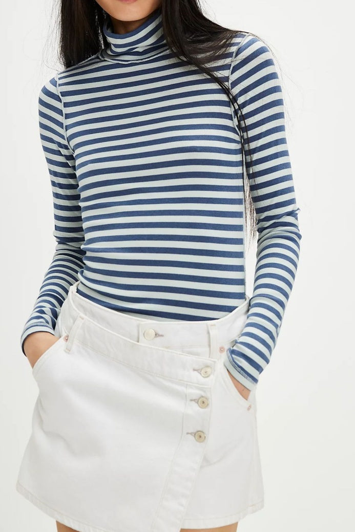 Ribbed Striped Turtleneck Slim Fit Tee - Blue