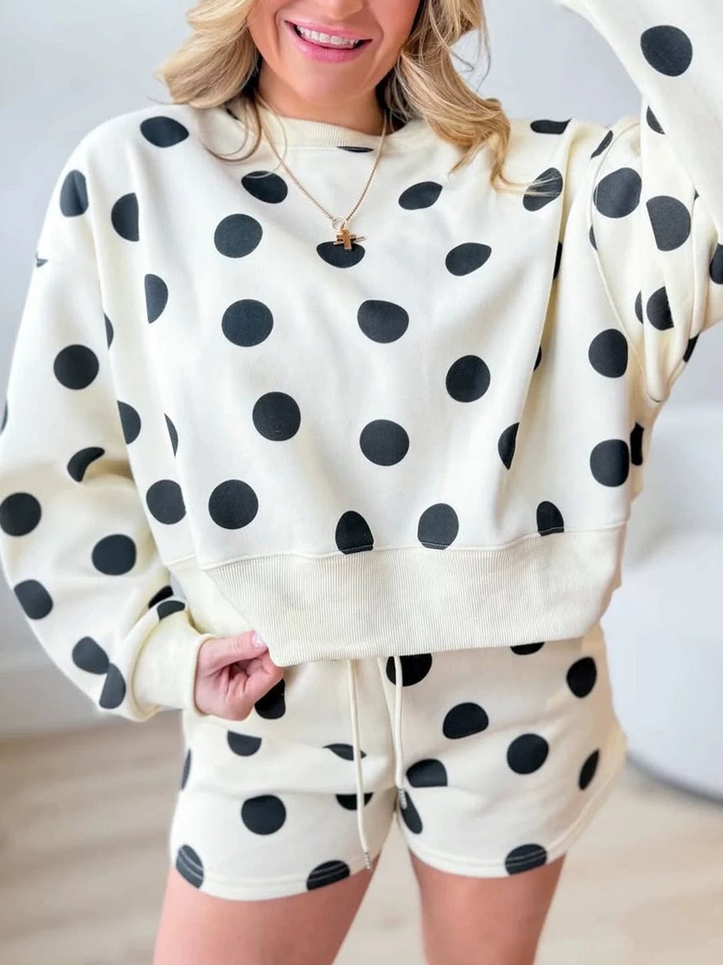 Polka Dot Sweatshirt And Shorts Lounge Set - Apricot - 2