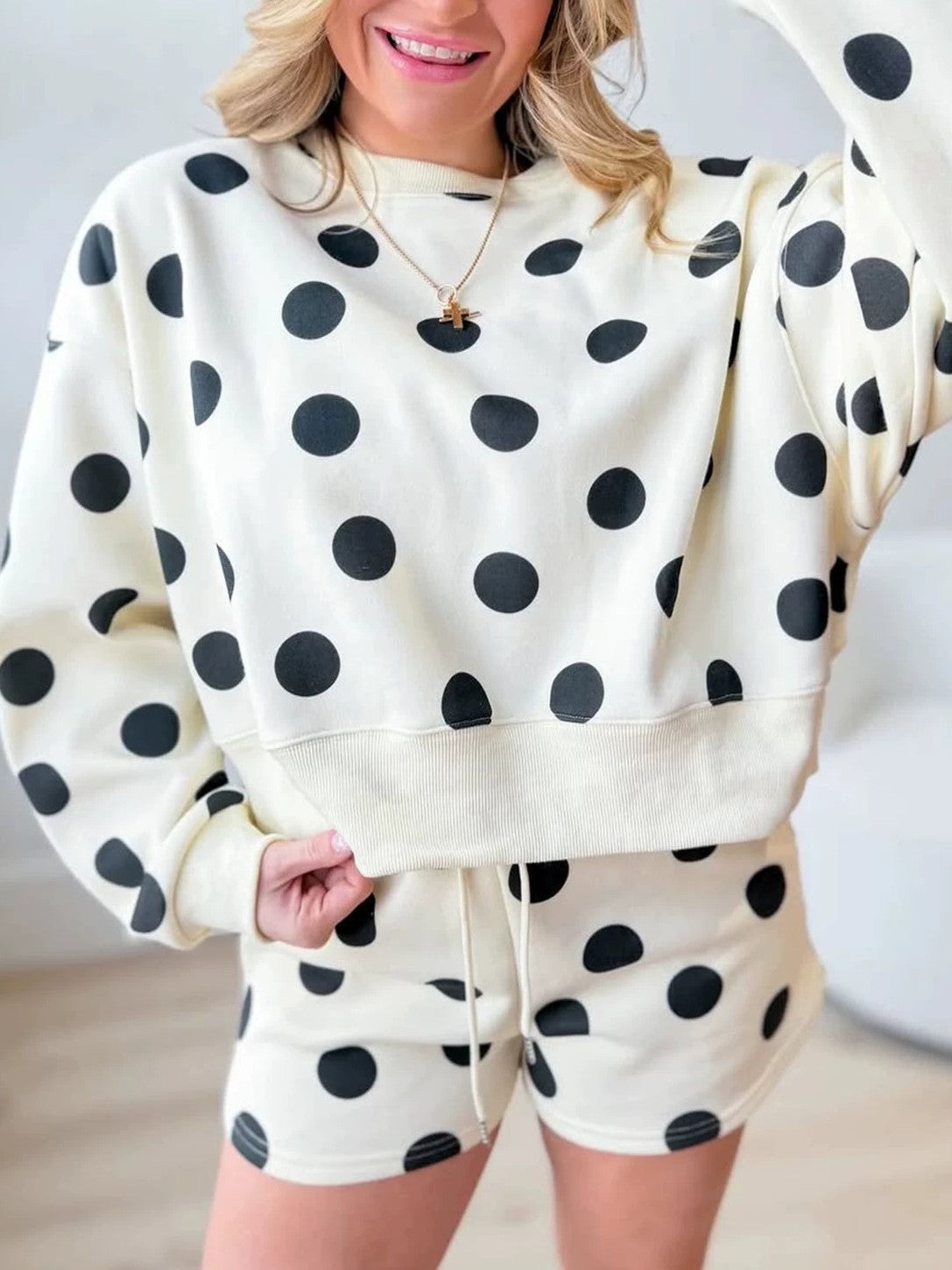 Polka Dot Sweatshirt And Shorts Lounge Set - Apricot - 2