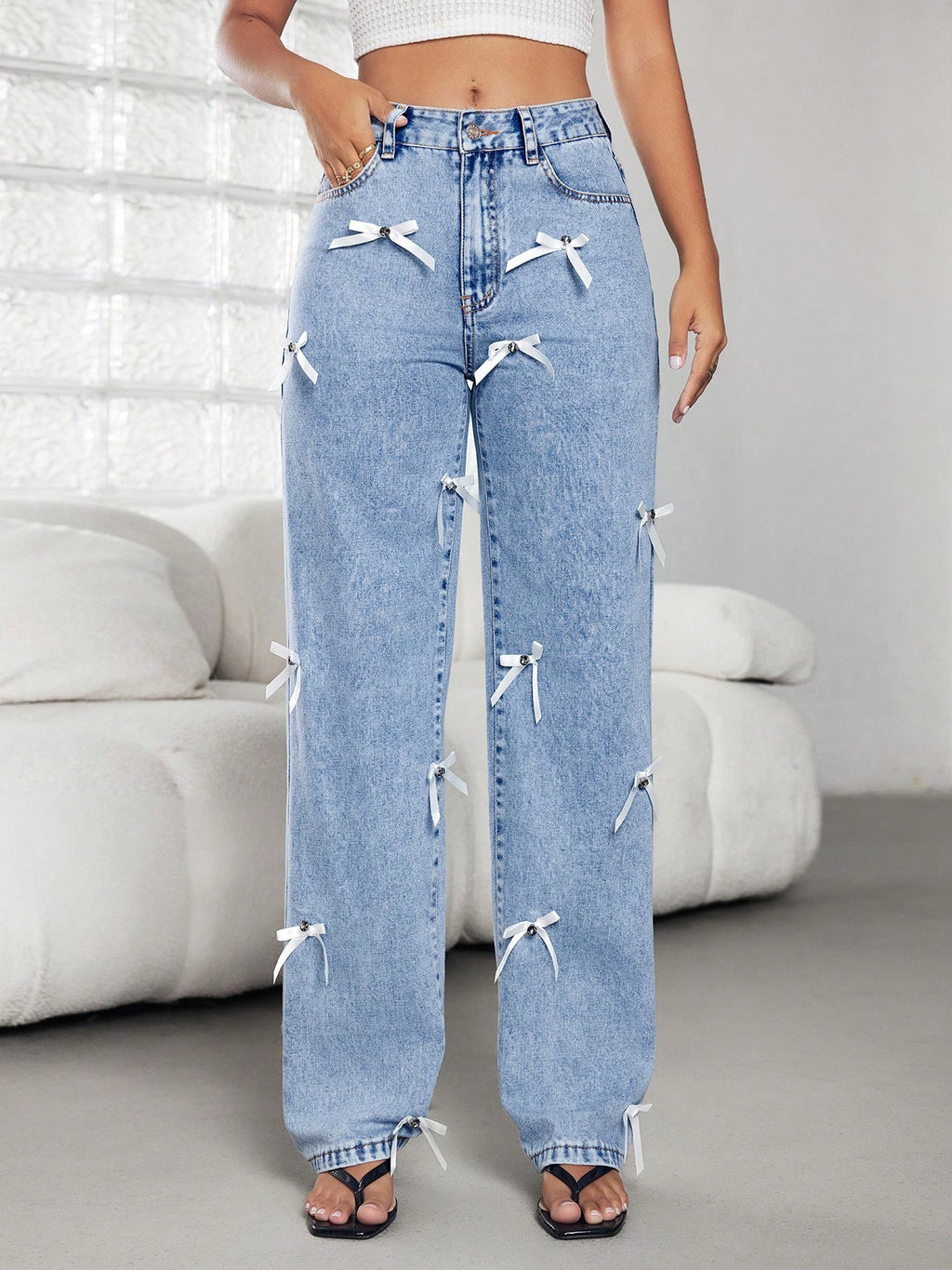 Bow Applique High Waist Wide Leg Jeans - Blue