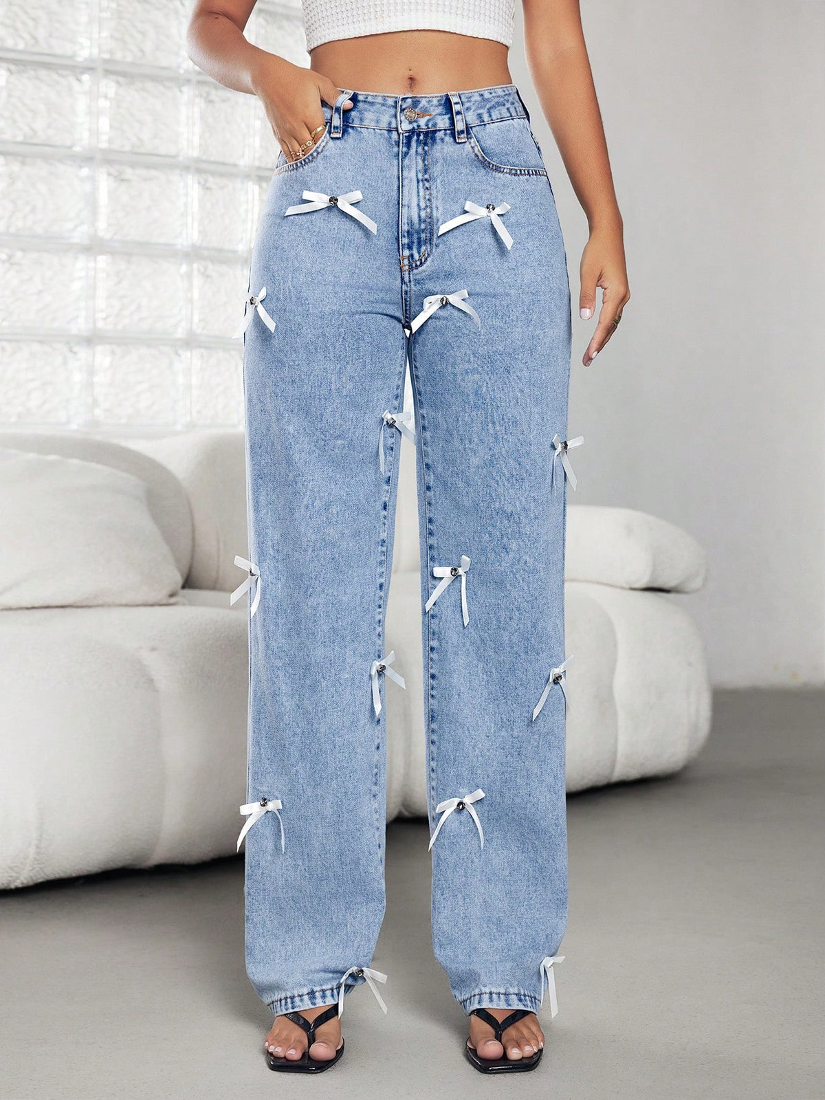Bow Applique High Waist Wide Leg Jeans - Blue