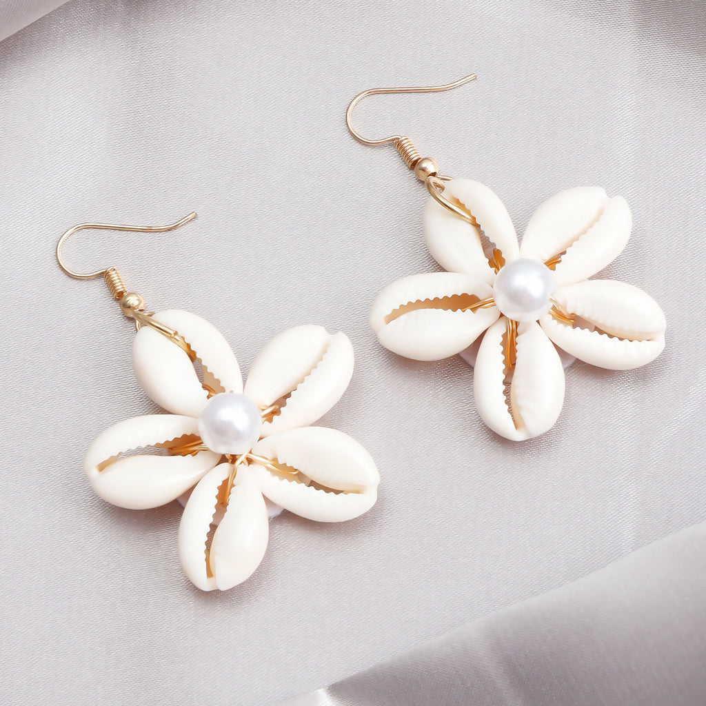 Cowrie Shell Flower Necklace And Earrings - view 2