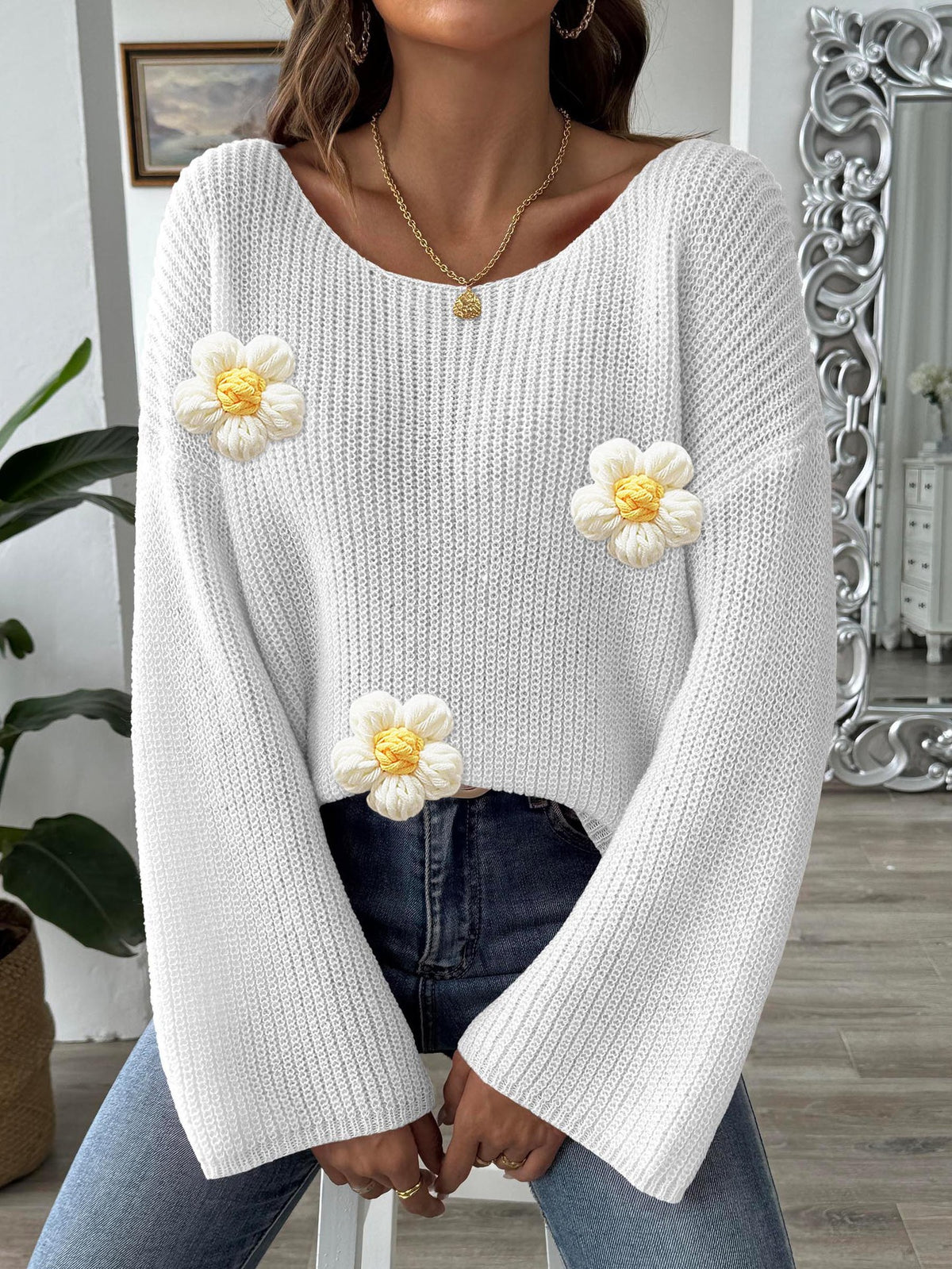 Daisy Applique Wide Sleeve Knit Jumper - White