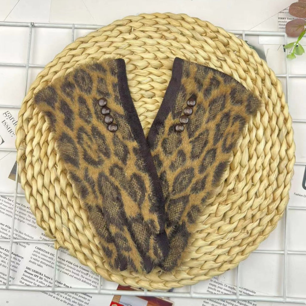 Leopard Print Knit Gloves With Touch Tips - Coffee - 1