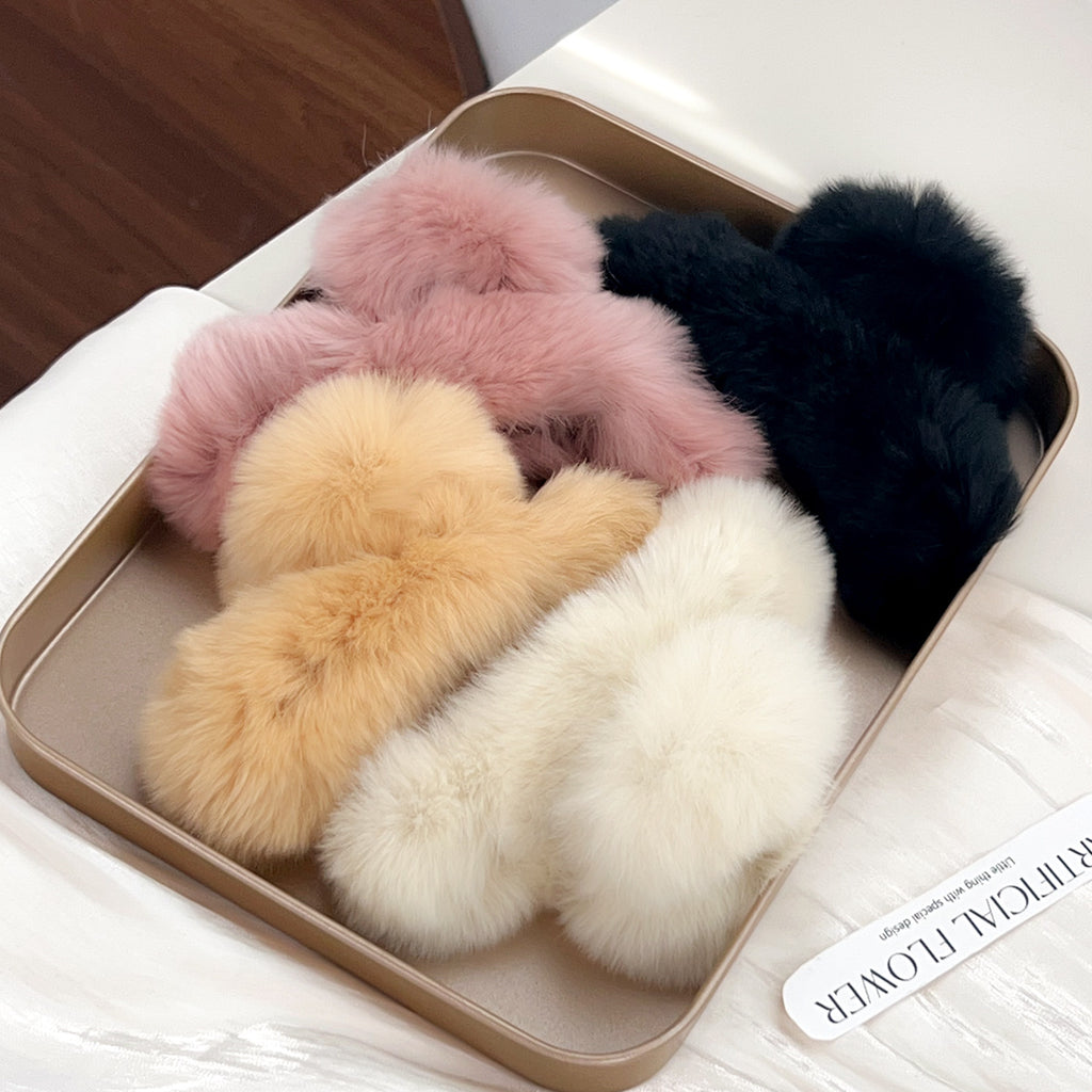Oversized Fluffy Plush Claw Clip - view 1