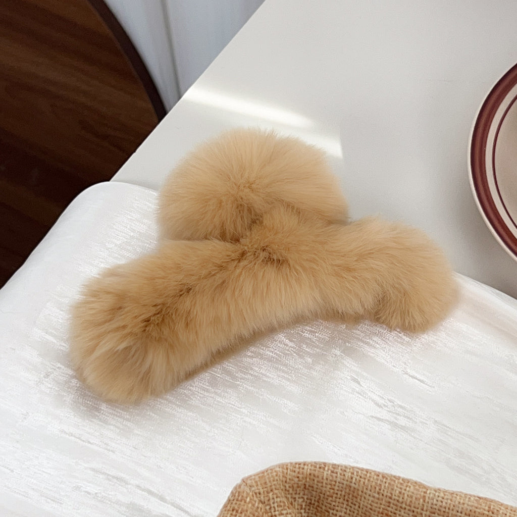 Oversized Fluffy Plush Claw Clip - sand