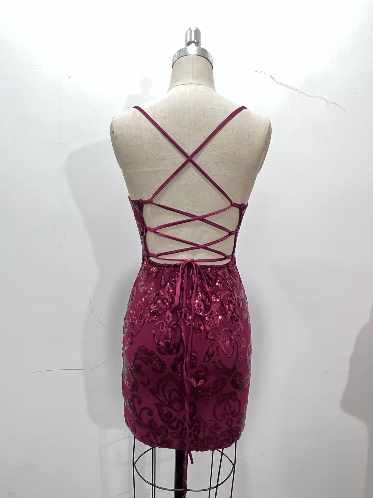 Sequin Damask Bodycon Mini Dress With Tie Back - Red - 2